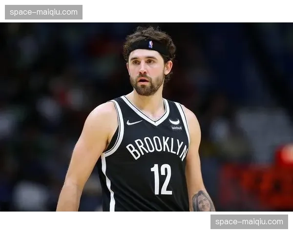 官方确认：勒沃库森后卫因卡皮耶因脚踝韧带撕裂赛季报销