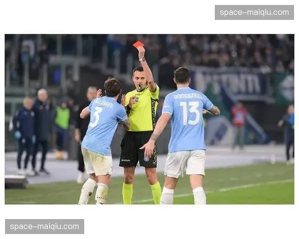 意甲赛场现争议判罚：拉齐奥进球因越位毫米级被VAR判定无效