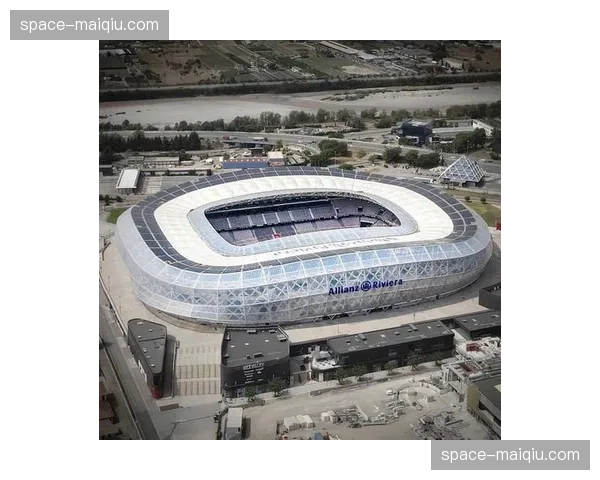 维拉公园改造后容量将提升至5万人以上，为2028年欧洲杯做准备